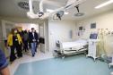 O governador Carlos Massa Ratinho Junior visita nesta quarta-feira (14) o Hospital Regional São Sebastião, na Lapa. A Secretaria de Estado da Saúde disponibiliza seis leitos de UTI no hospital. A unidade já conta com 40 leitos de enfermaria na estratégia de combate à Covid-19.