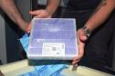 Mais uma leva de vacina Cominarty, produzida pela Pfizer/BioNTech, chegou ao Paraná nesta quinta-feira (3). O lote de 37.440 doses foi recebido às 13h20 no Aeroporto Internacional Afonso Pena, em São José dos Pinhais, na Região Metropolitana de Curitiba, e seguiu para conferência no Centro de Medicamentos do Paraná (Cemepar), onde chegou às 13h50. - Curitiba, 03/06/2021