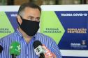 O secretário de Estado da Saúde, Beto Preto, atende a imprensa nesta terça-feira (18) no Centro de Medicamentos do Paraná (Cemepar) para falar sobre a vacinação contra a Covid-19.  
