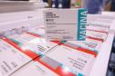 Mais 451 mil doses de vacinas contra a Covid-19 chegam ao Paraná 