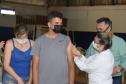 Secretário participa da 2ª etapa do projeto pioneiro da Pfizer de vacinação de adolescentes em Toledo