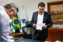 Governador autoriza concurso para 625 profissionais e anuncia promoção de servidores da Saúde