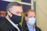 Novo lote de vacinas da Pfizer será distribuído para Capital e Interior do Paraná