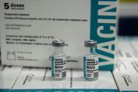 O Centro de Medicamentos do Paraná (Cemepar) enviou nesta sexta-feira (21) o maior quantitativo de insumos em um só dia desde o início do combate a Covid-19 no Estado. Ao todo, 1.114.257 unidades estão sendo enviadas para as 22 Regionais de Saúde. 