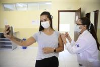 Mais da metade dos municípios do Paraná já vacina na faixa de 18 a 30 anos