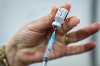 Com 4 milhões de pessoas completamente imunizadas, PR está entre os líderes na vacinação