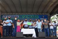 Estado entrega 47 veículos para a Saúde da Região de Umuarama e assina convênio de R$ 5 milhões