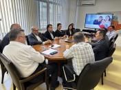 Secretário recebe representantes da farmacêutica Sinovac