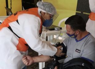 Ação nas estradas do Paraná atende mais de 7 mil caminhoneiros