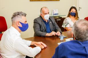 Sesa e prefeitura de Piraquara alinham planejamento para a reestruturação do Hospital de Dermatologia