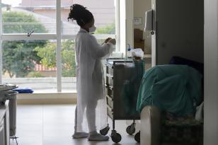 Governo do Paraná inicia pagamento do piso nacional da enfermagem