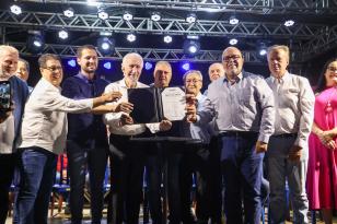 Na abertura da feira de Dois Vizinhos, Estado anuncia R$ 18,9 milhões para ampliar leitos de UTI