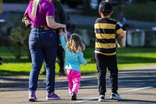 Setembro Dourado: campanha alerta para detecção precoce de câncer infantojuvenil
