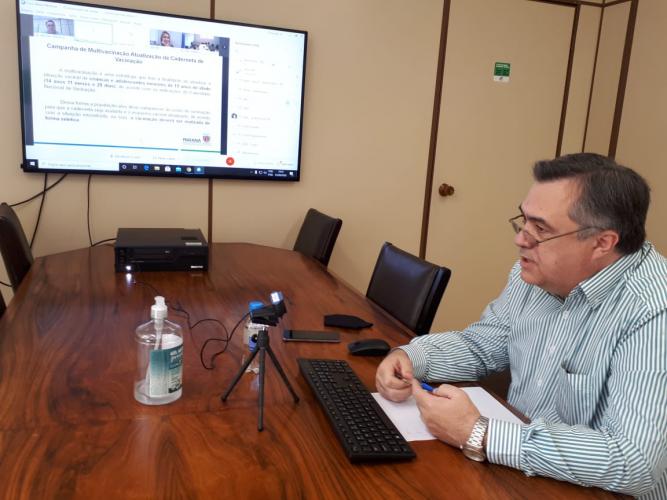 "Vacinar é dever de casa", afirma secretário em orientação às equipes das Regionais de Saúde