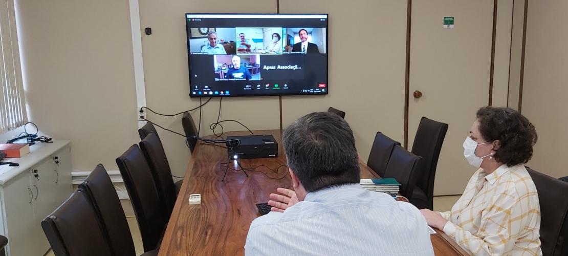 Saúde e representantes do setor de mercados discutem uniformização de normas para estabelecimentos