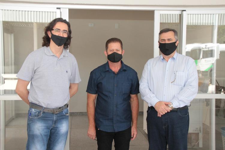 Sesa entrega equipamentos, veículo e inaugura Unidade de Saúde da Família em Munhoz de Mello