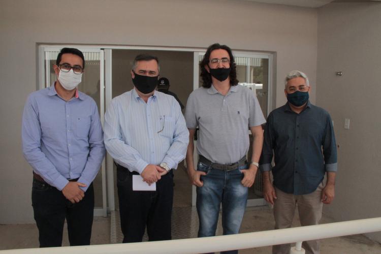 Sesa entrega equipamentos, veículo e inaugura Unidade de Saúde da Família em Munhoz de Mello