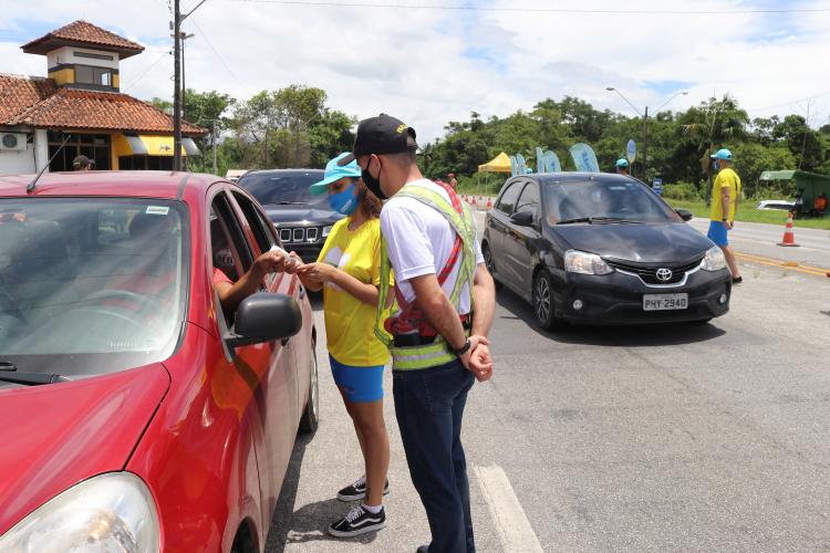 Governo inicia “blitz educativa sanitária” nos acessos ao litoral do estado neste sábado Fotos: Verão Consciente