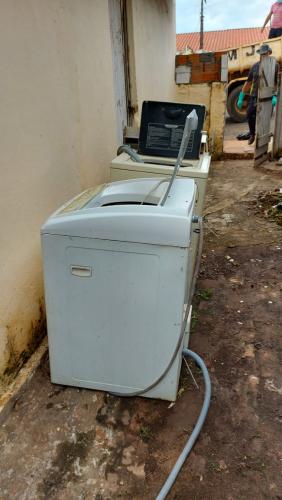 Eliminar criadouros para mosquitos deve ser trabalho constante para combater a dengue