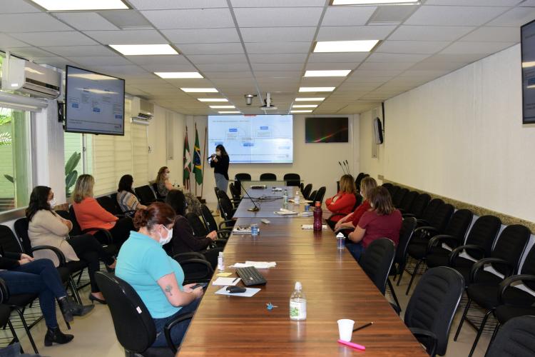 Sesa promove atualização de servidores que atuam nas auditorias