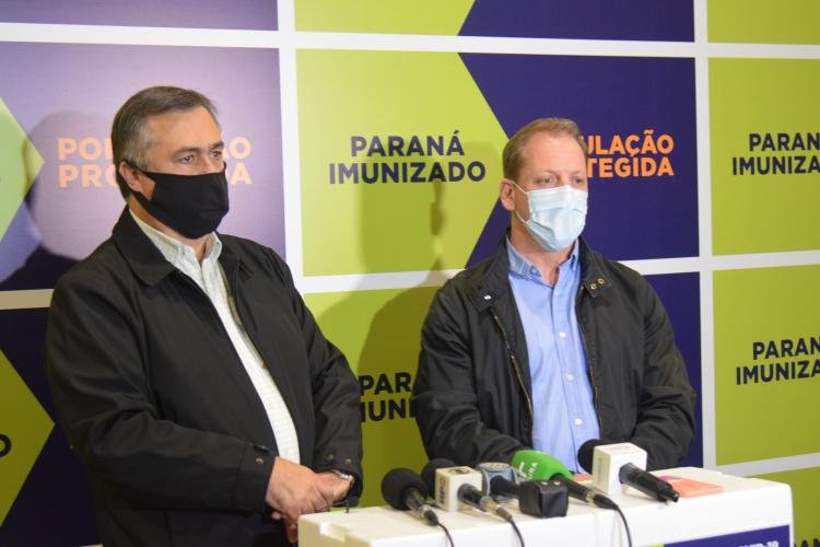 Novo lote de vacinas da Pfizer será distribuído para Capital e Interior do Paraná