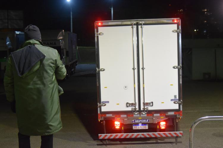 Novo lote de vacinas da Pfizer será distribuído para Capital e Interior do Paraná