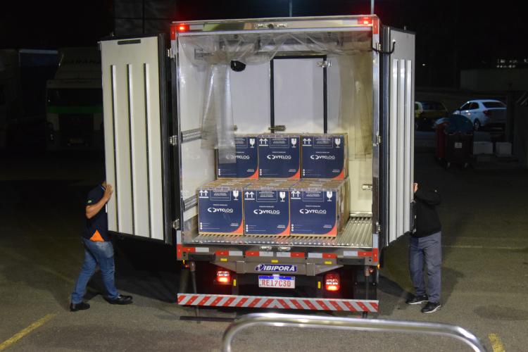 Novo lote de vacinas da Pfizer será distribuído para Capital e Interior do Paraná