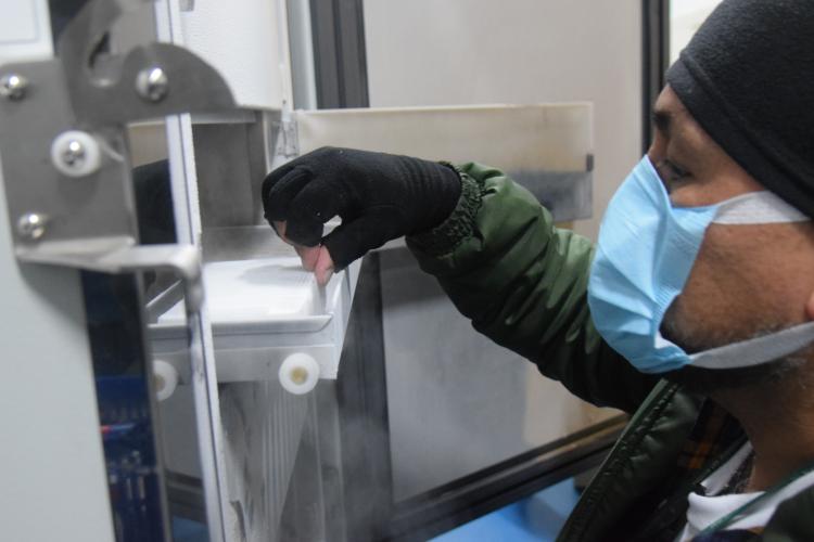 Novo lote de vacinas da Pfizer será distribuído para Capital e Interior do Paraná