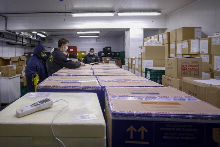 Estado distribui mais 197 mil vacinas contra a Covid-19; veja divisão por regional