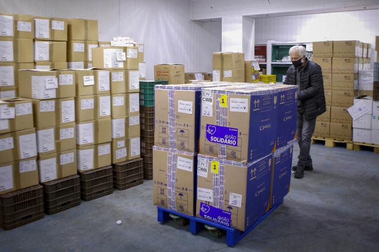 Estado distribui mais 197 mil vacinas contra a Covid-19; veja divisão por regional