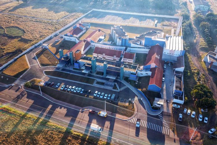 Governador visita nova unidade da Santa Casa de Paranavaí, viabilizada com recursos do Estado