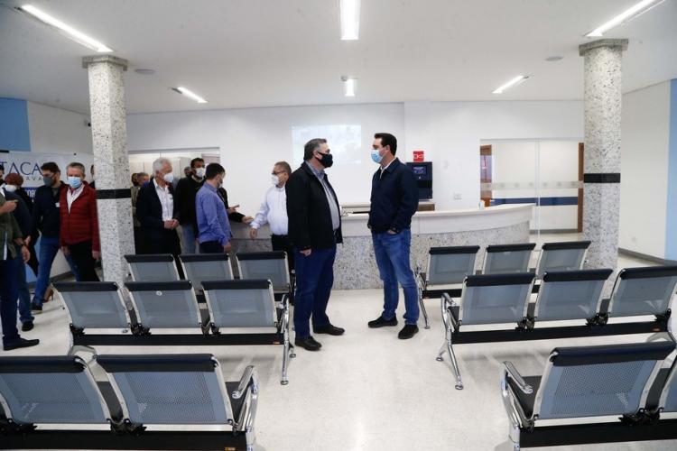 Governador visita nova unidade da Santa Casa de Paranavaí, viabilizada com recursos do Estado