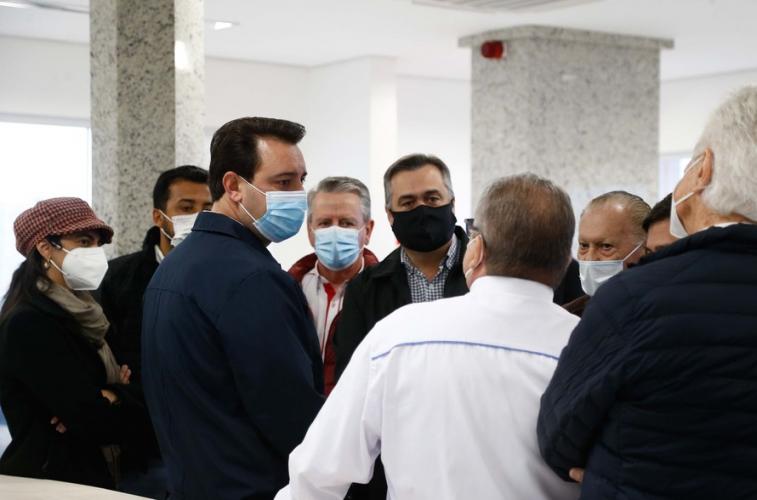 Governador visita nova unidade da Santa Casa de Paranavaí, viabilizada com recursos do Estado