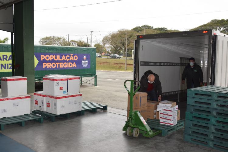 Mais 50,3 mil vacinas contra a Covid-19 para primeira dose são distribuídas