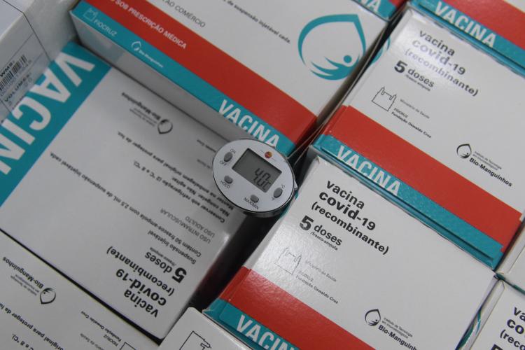Mais 182 mil vacinas contra a Covid-19 chegam ao Paraná