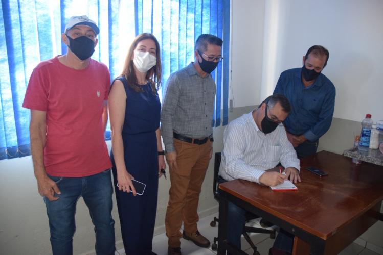 O secretário de Estado da Saúde, Beto Preto, autorizou a realização de cirurgias eletivas no Hospital Municipal de Jardim Alegre, na região do Vale do Ivaí, neste sábado (25).