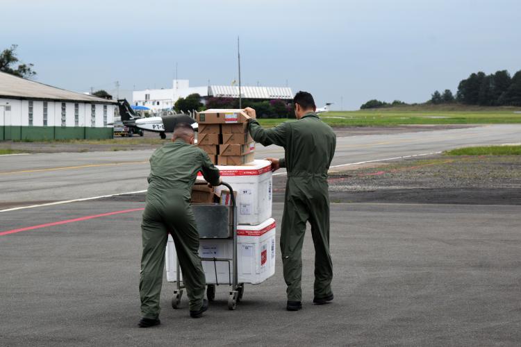 583,6 mil vacinas contra a Covid-19 são distribuídas nesta quarta