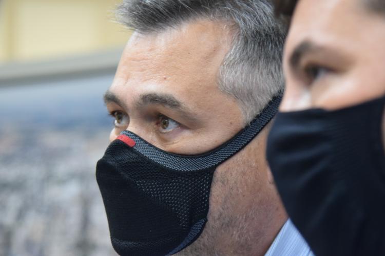 Estado entrega 47 veículos para a Saúde da Região de Umuarama e assina convênio de R$ 5 milhões