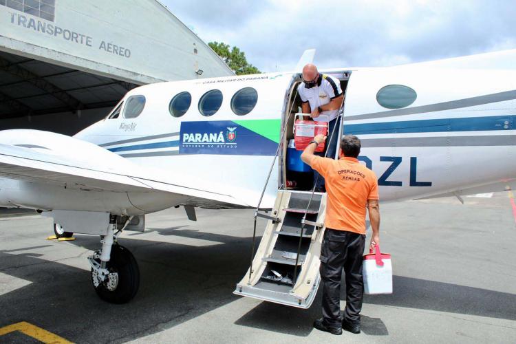 Com aeronave do Estado, órgãos são transportados do Interior para Curitiba e podem salvar até cinco vidas