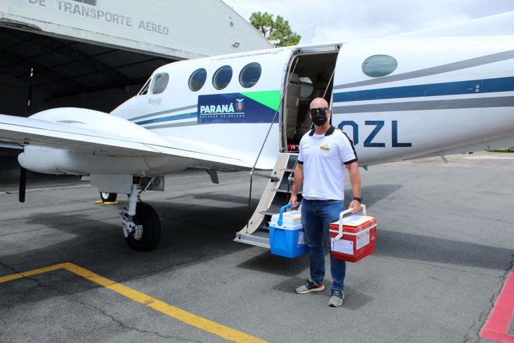 Com aeronave do Estado, órgãos são transportados do Interior para Curitiba e podem salvar até cinco vidas