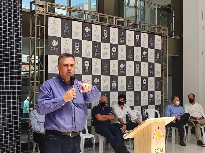 Secretário assina convênio de R$ 24 milhões para atendimento especializado com o Cismepar