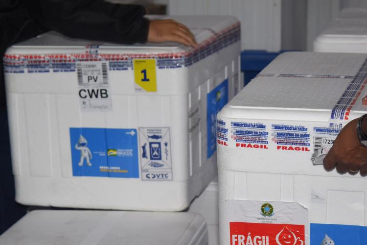 Paraná recebe novas doses pediátricas e distribui 24 mil vacinas aos municípios