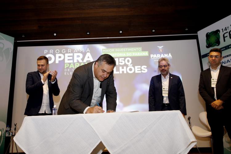 Programa Opera Paraná