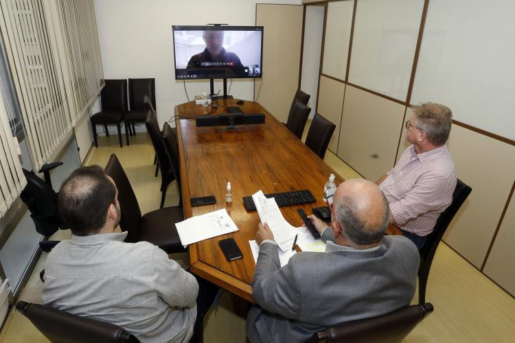 Secretário se reúne com Tribunal de Contas da União sobre ações de enfrentamento à Covid