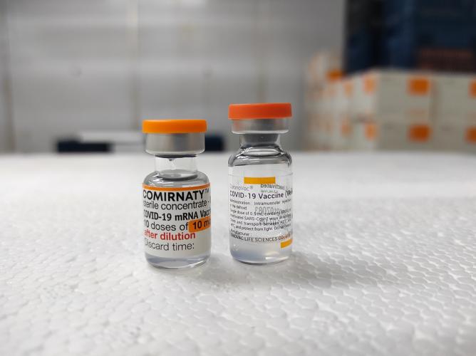 Paraná deve receber 111 mil vacinas contra a Covid-19 nesta segunda