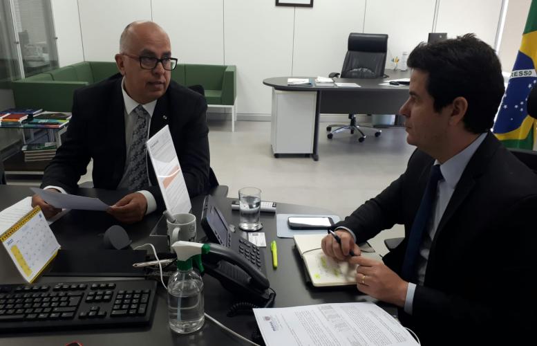 Paraná solicita revisão de insumos e medicamentos no combate à dengue ao Ministério da Saúde