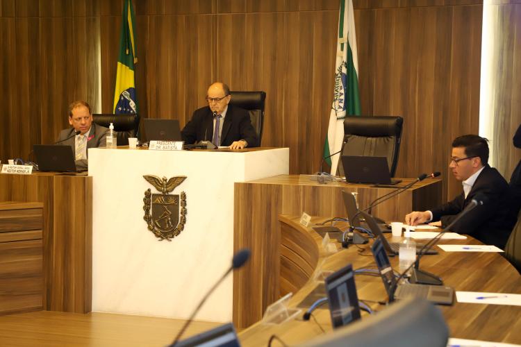 Mortalidade materna cai 82% no Paraná em 2022, aponta levantamento da Saúde