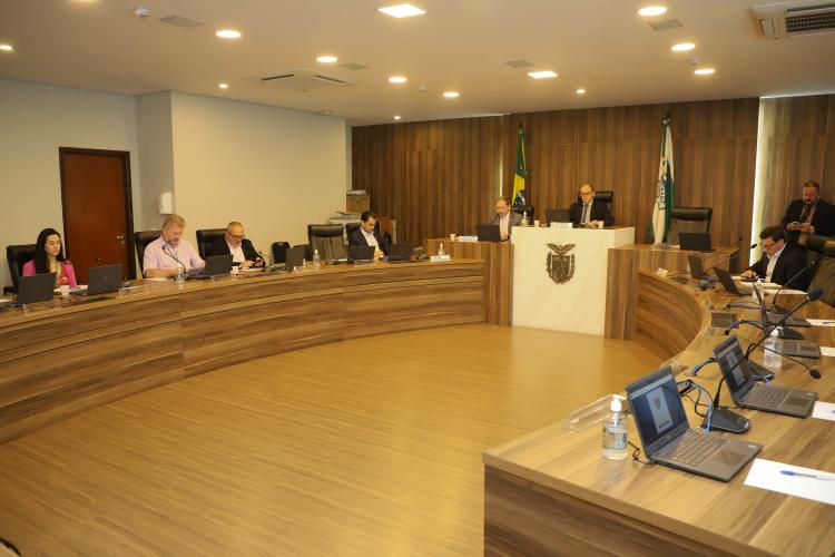 Mortalidade materna cai 82% no Paraná em 2022, aponta levantamento da Saúde