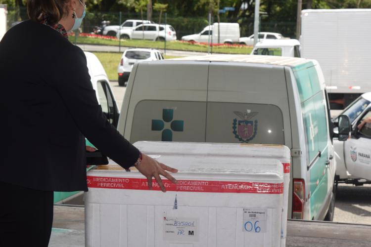 Saúde inicia distribuição de mais 229 mil vacinas contra a Covid-19