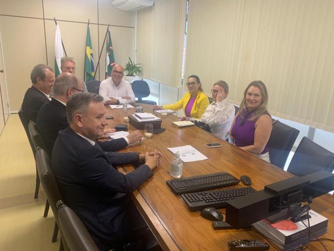 Hospital Regional de Guarapuava poderá ampliar atendimentos com estudantes da área de saúde
